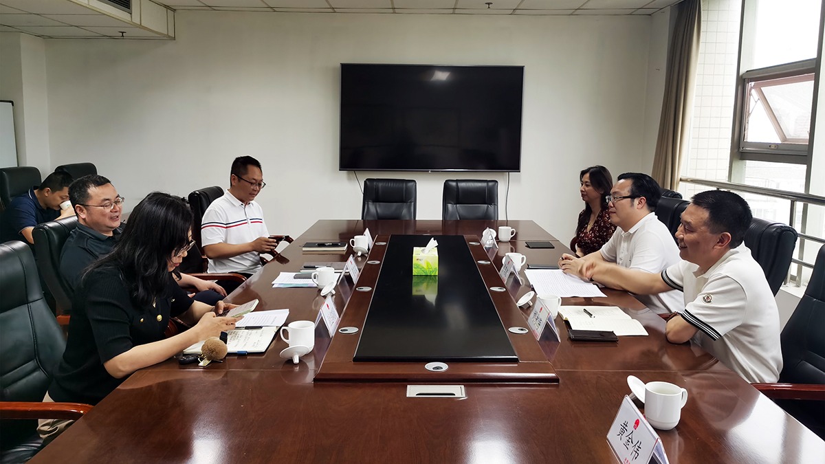 省生态文明促进会与金堂县政府副县长曹乾斌交流座谈